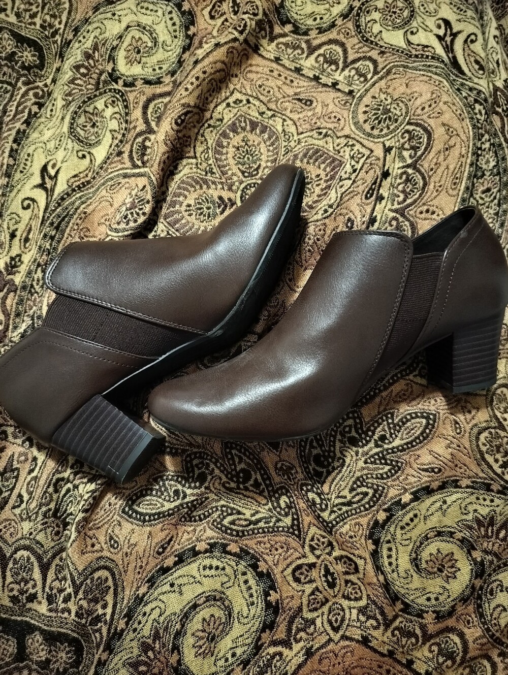 East 5th Women's 8.5 Brown Memory Foam Slip On Loafers Clones Shooties